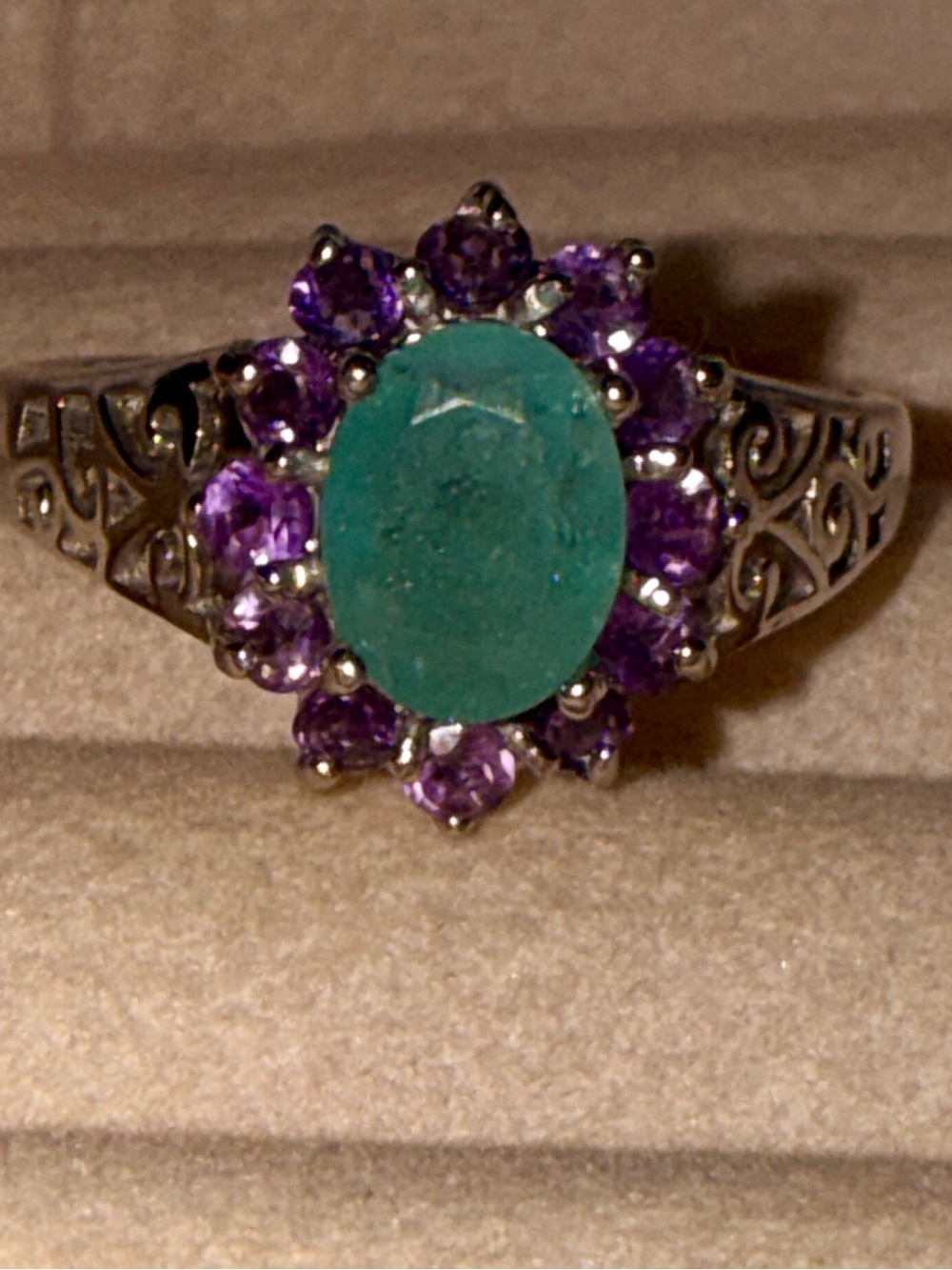 Natural Oval Emerald and Amethyst Starburst Halo
Ring Jewelry Sz9